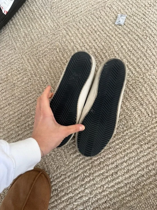 Golden Goose White Leather Sneakers with Gray Star and Laces - Picture 3 of 5